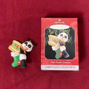 💘 Vintage Hallmark Keepsake ornament Child’s Fourth Christmas 1998 Teddy Bear